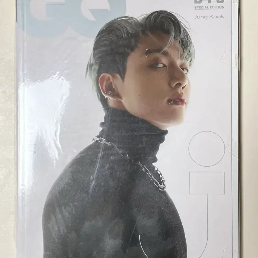 [BUNJANG] BTS Jungkook GQ Magazine January 2022 Issue / 방탄소년단 미개봉 GQ 지큐 잡지 2022 1월호 표지 정국