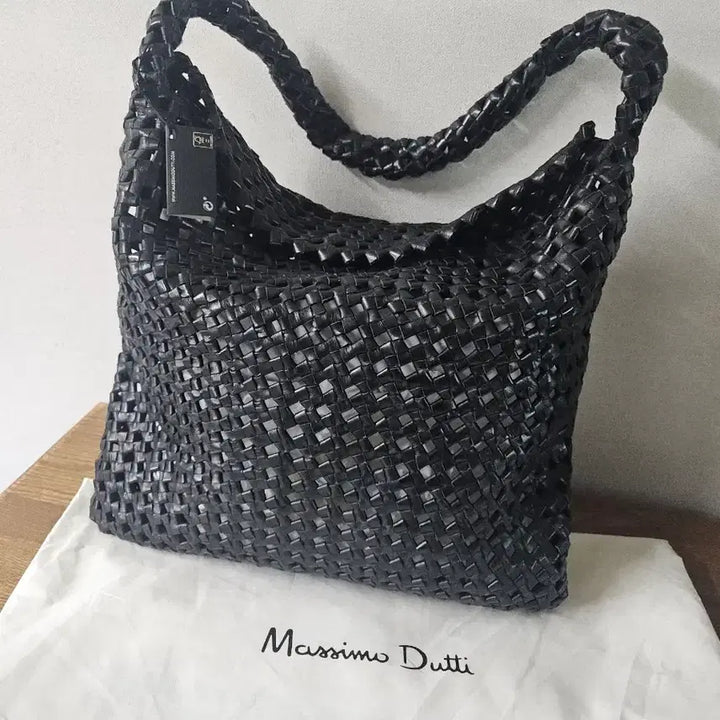 [BUNJANG] Massimo Dutti Intrecciato Woven Large Shoulder Bag / 새상품)마시모두띠 인트레치아토 우븐 빅 숄더백
