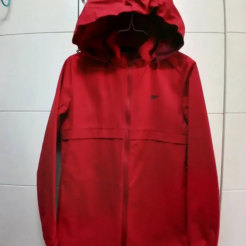 [SOLD OUT] 리복 레드후드 여바람막이 자켓. 90.S
