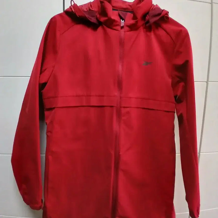 [SOLD OUT] 리복 레드후드 여바람막이 자켓. 90.S