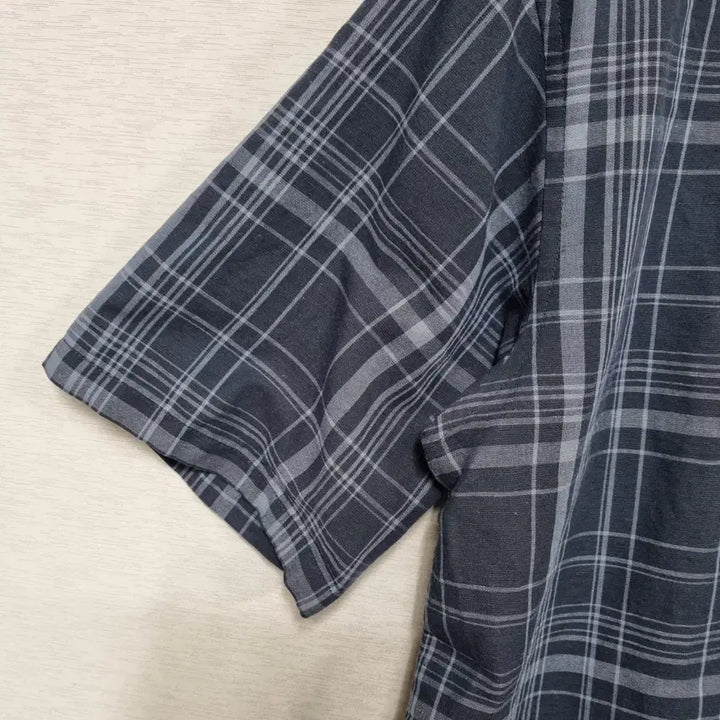 [BUNJANG] Uniqlo Checkered Shirt Men&