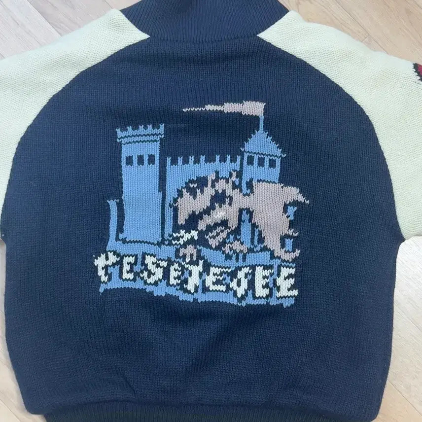 [BUNJANG] YESSEESEOE Raglan Knit Varsity Jacket Navy L / 예스아이씨 래글런 니트 바시티 재킷 네이비 L