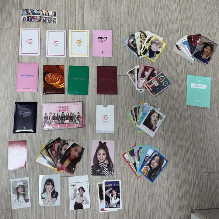 [BUNJANG] 트와이스 앨범/굿즈 풀세트 (원스 2기, 시즌그리팅 등 포함) / 트와이스 앨범/굿즈 풀세트 (원스 2기, 시즌그리팅 등 포함)