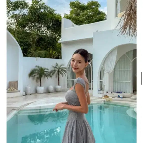 [BUNJANG] Short Sleeve One-Piece Swimsuit Monokini / 반팔 원피스 수영복 모노키니