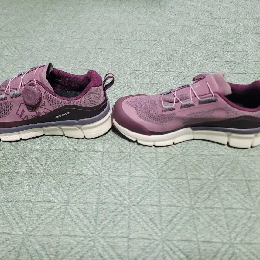 [BUNJANG] Kolon Gore-Tex Boa Dial Hiking Shoes / 코오롱 고어텍스 보아 다이얼 트레킹 워킹화 등산화