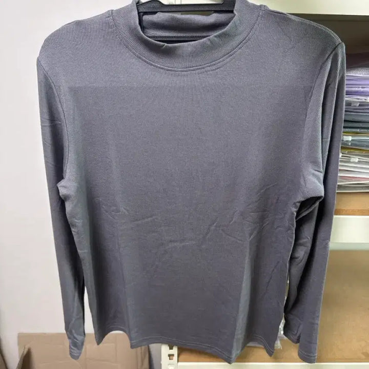 [BUNJANG] Charcoal Mock Neck Long Sleeve T-Shirt / 반목 긴팔티