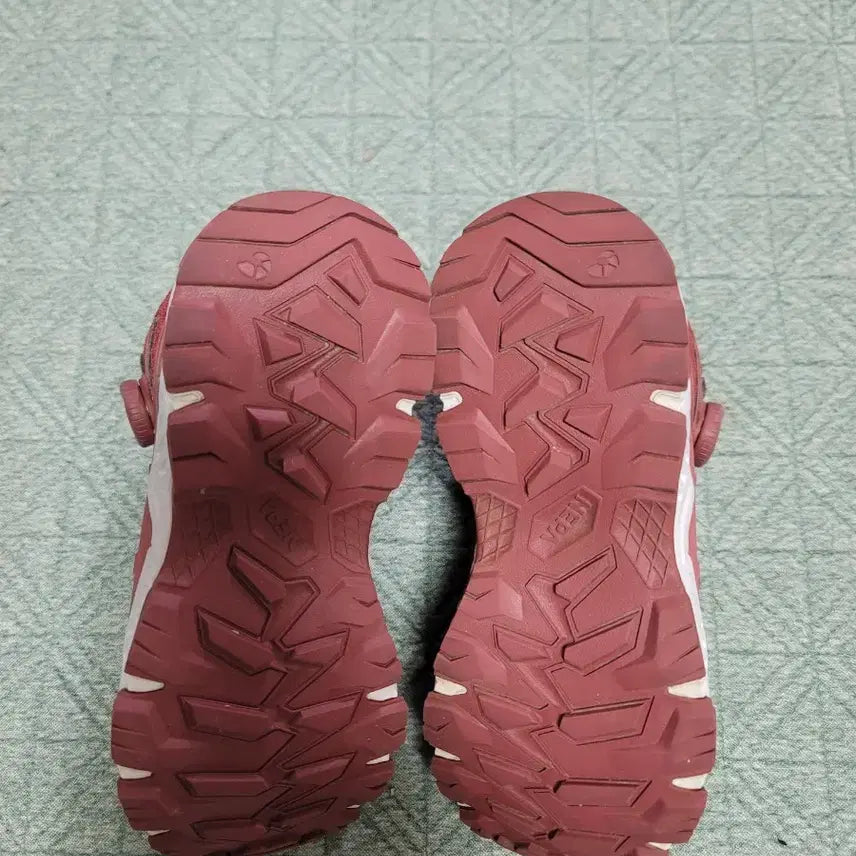 [BUNJANG] Nepa Foreto Mid Boa Hiking Boots / 네파 포레토 미드 보아 등산화