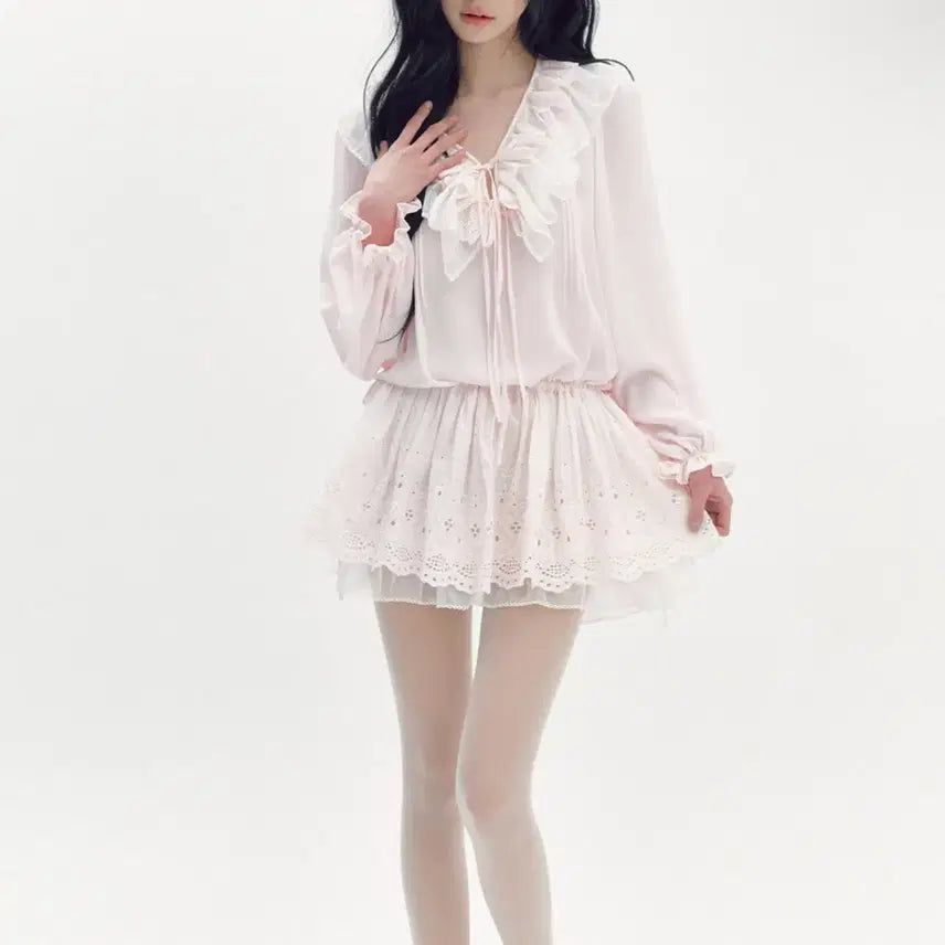 [BUNJANG] Thetis Petal Bloom One-Piece Dress Light Pink / 더티스 페탈 블룸 원피스 라이트핑크 핑크 드레스