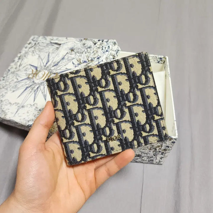 [BUNJANG] Dior Oblique Jacquard Compact Wallet / 디올 오블리크 자카드 컴펙트 반지갑