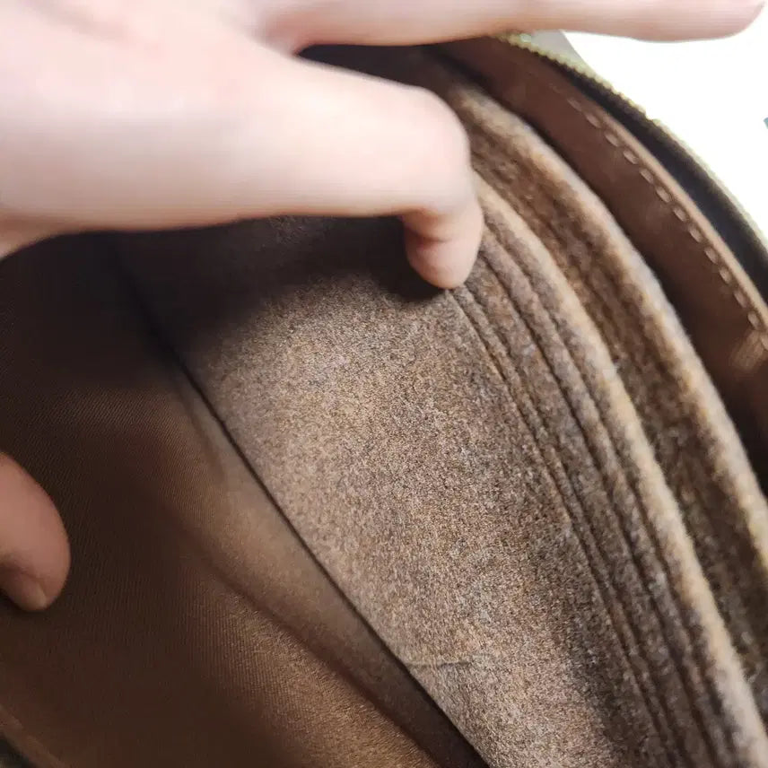 [BUNJANG] Louis Vuitton Etui Voyage MM Clutch Brown / [새상품급]루이비통 에튀보야주 MM 클러치 브라운