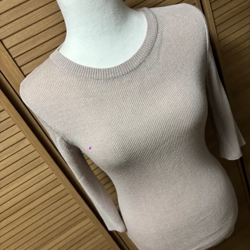 [BUNJANG] LB 5-Button Knit Imported Feminine Clothing Beige / LB 5부 니트 수입의류 페미닌 홀복 베이지