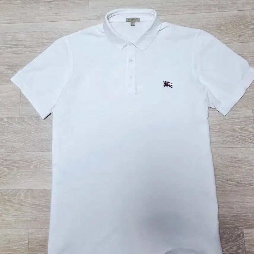 [BUNJANG] Burberry T-shirt Size 105 / 바버리 티셔츠  105 정품