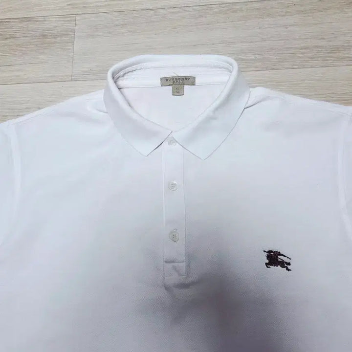 [BUNJANG] Burberry T-shirt Size 105 / 바버리 티셔츠  105 정품