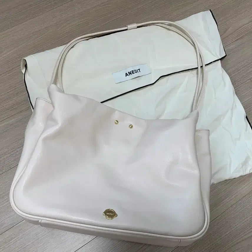 [BUNJANG] Unedit Shirring Edi Open Hobo Bag Ivory / 언에디트 셔링 이디 오픈 호보백 아이보리