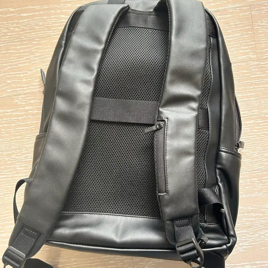 [BUNJANG] Daks Leather Backpack / 닥스 가죽백팩