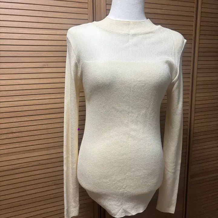 [BUNJANG] Semi-High Neck Sheer Knit Top / 반목 시스루 청순섹시 니트 수입의류