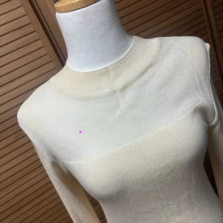 [BUNJANG] Semi-High Neck Sheer Knit Top / 반목 시스루 청순섹시 니트 수입의류