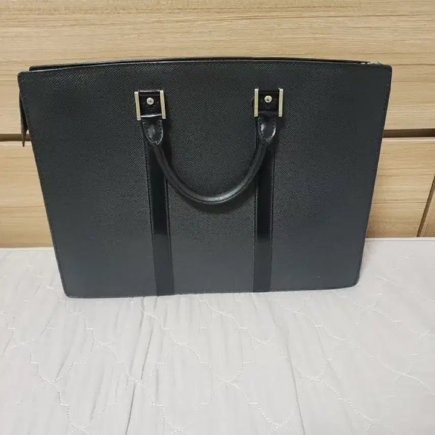 [BUNJANG] Louis Vuitton Taiga Rozan Briefcase / 루이비통 타이가 로잔 서류가방