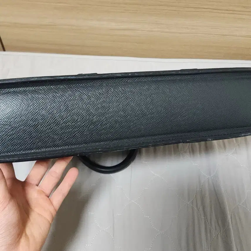 [BUNJANG] Louis Vuitton Taiga Rozan Briefcase / 루이비통 타이가 로잔 서류가방