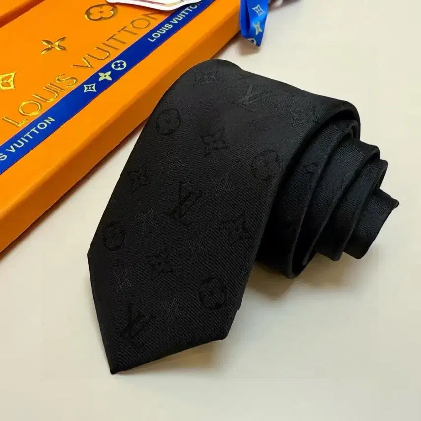 [BUNJANG] Louis Vuitton Black Silk Tie Full Box / 루이비통 블랙 실크 넥타이 풀박스