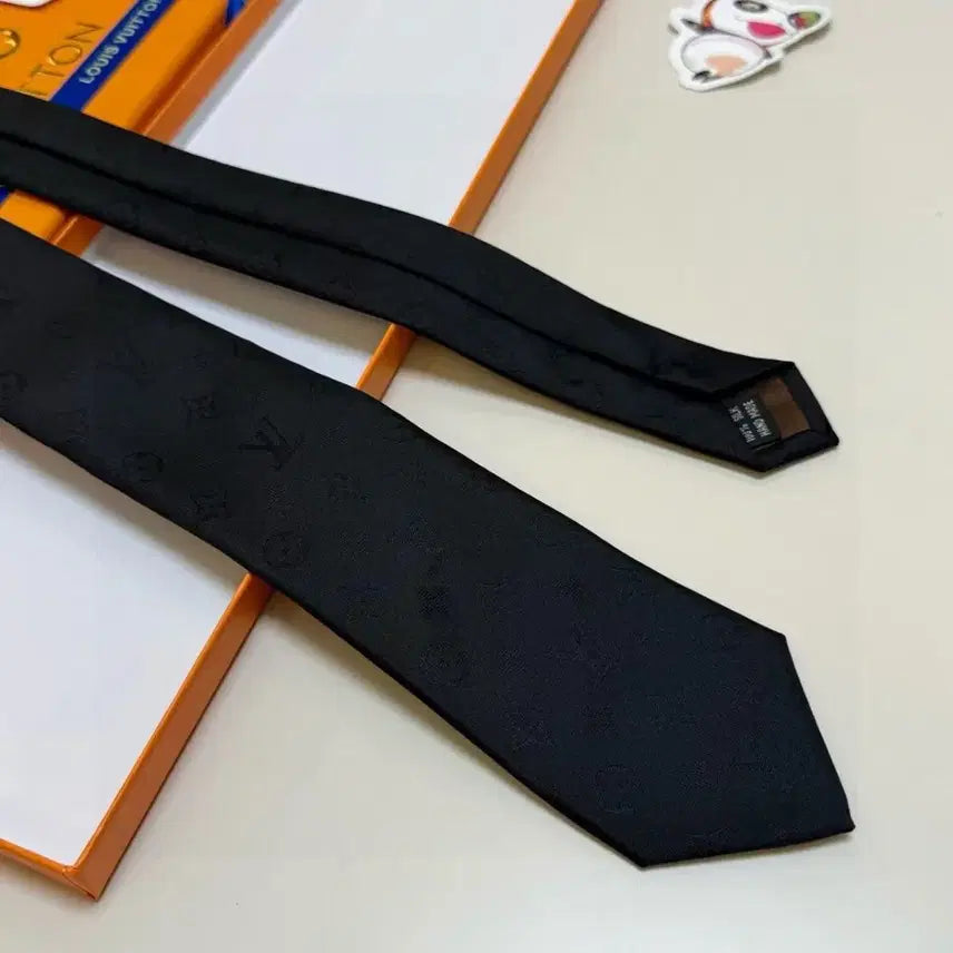 [BUNJANG] Louis Vuitton Black Silk Tie Full Box / 루이비통 블랙 실크 넥타이 풀박스