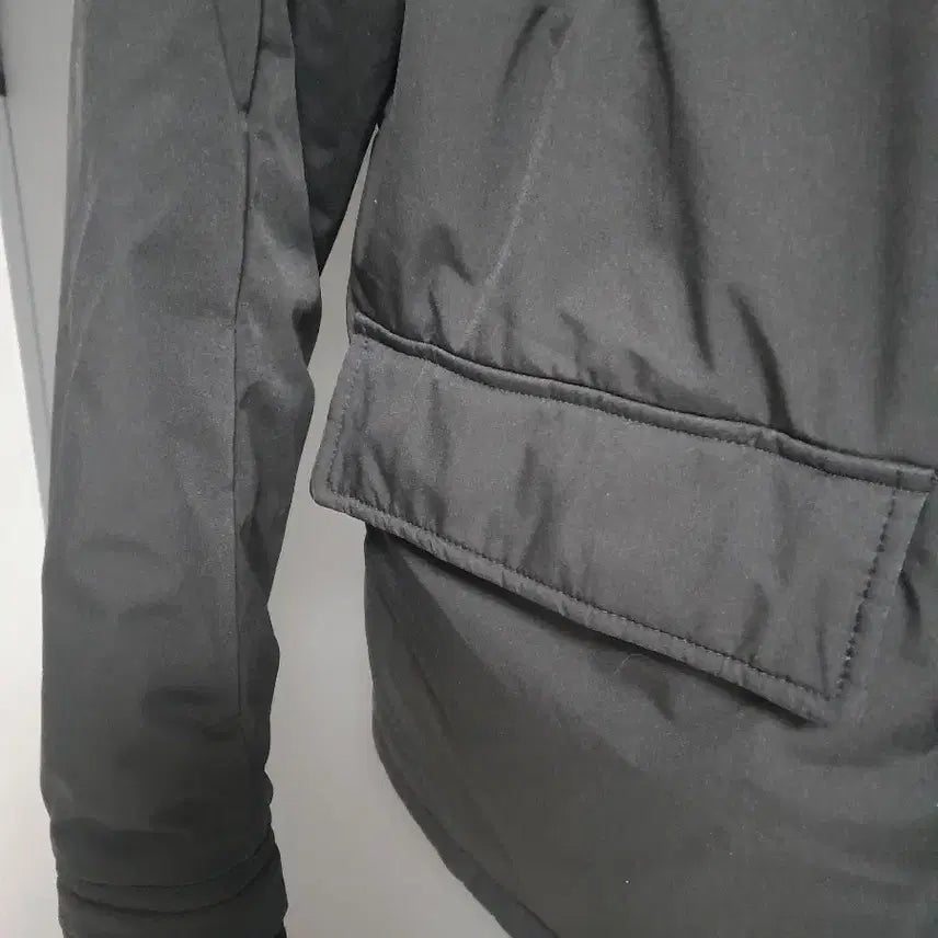 [BUNJANG] Emporio Armani Lightweight Padded Jacket / 명품의 품격, 엠포리오 아르마니 정품 경량 패딩 /105~11