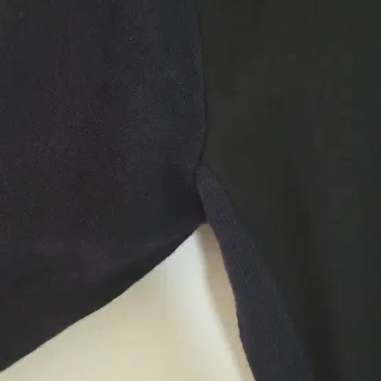 [BUNJANG] KUHO V-Neck Short-Sleeve T-Shirt Navy / 구호 반팔 티셔츠