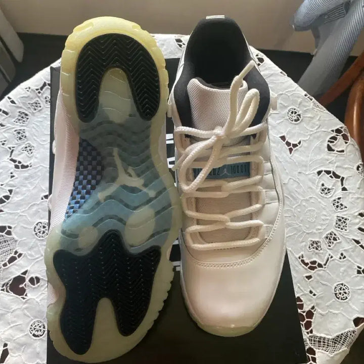 [BUNJANG] Air Jordan 11 Legend Blue Low 275mm / 조던 11 레전드 블루 로우 275mm (새상품)