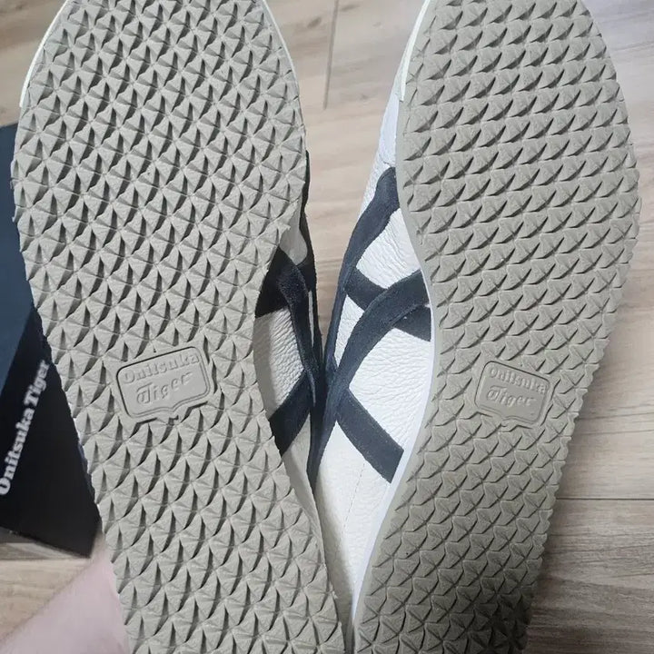 [BUNJANG] Onitsuka Tiger Mexico 66 Vintage White Sneakers / 오니츠카타이거 멕시코66 빈티지 화이트 265