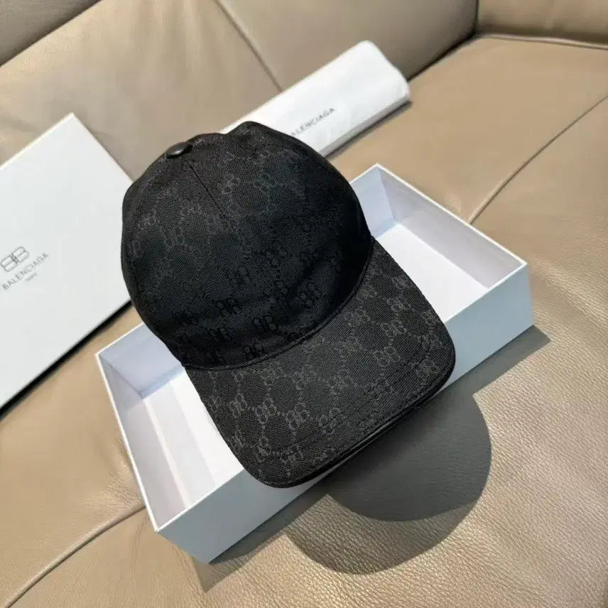 [BUNJANG] Balenciaga BB Logo Ball Cap / 발렌시아가 블랙 BB로고 볼캡