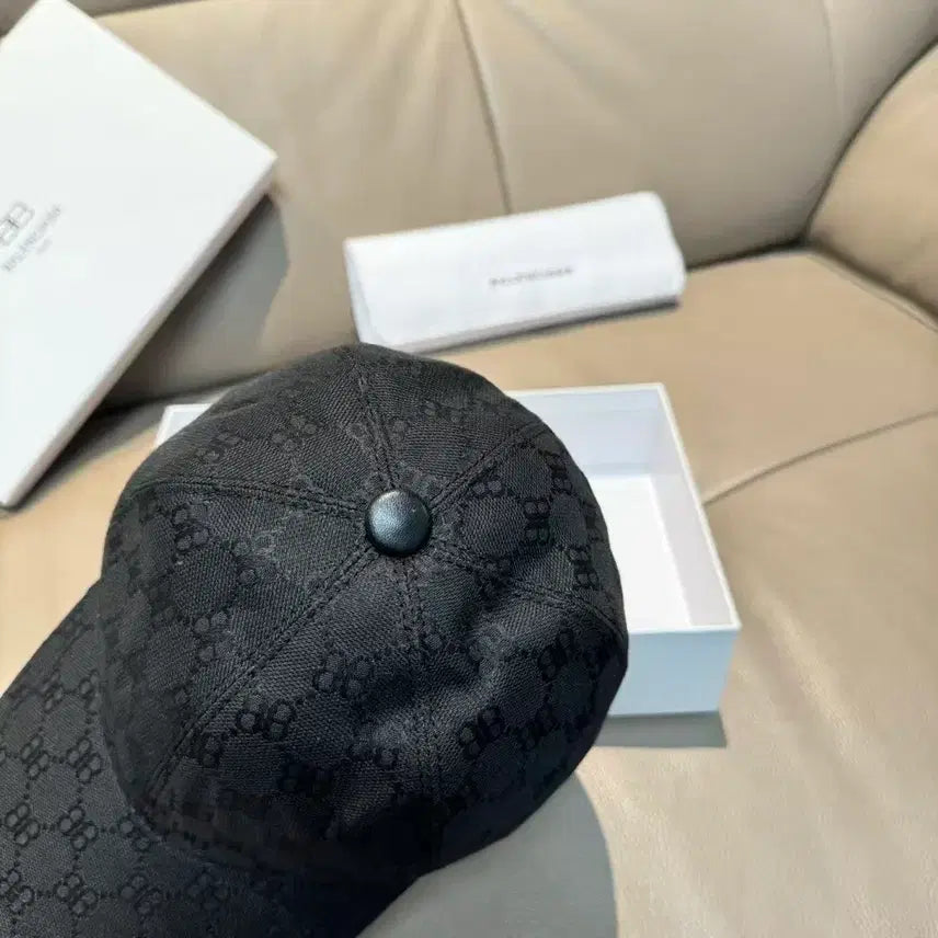 [BUNJANG] Balenciaga BB Logo Ball Cap / 발렌시아가 블랙 BB로고 볼캡
