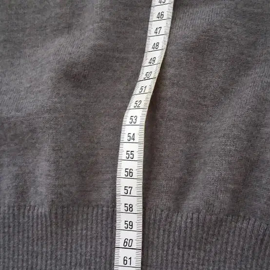 [BUNJANG] Hugo Boss Gray V-Neck Long Sleeve Knit Sweater / 휴고보스. 그레이 V넥 긴팔 니트
