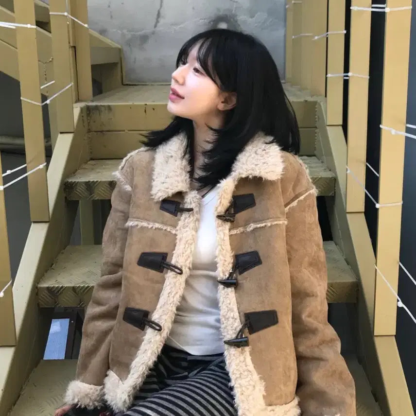 [BUNJANG] Suede Shearling Tteokbokki Mustang Jacket - Beige / 스웨이드 자켓 시어링 떡볶이 무스탕 베이지