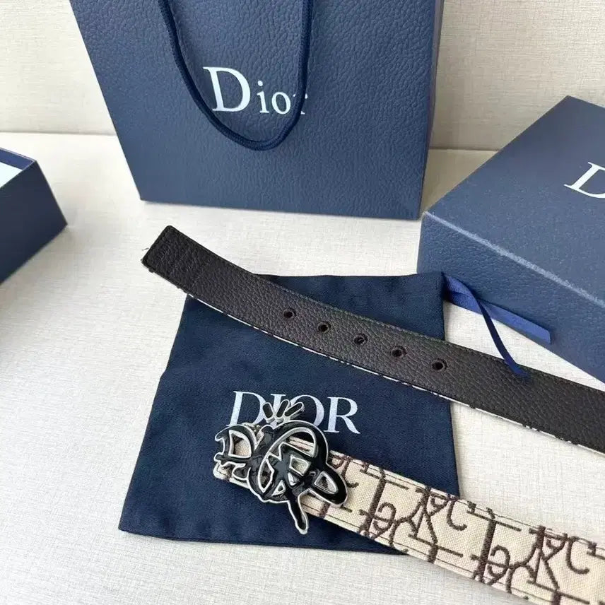 [SOLD OUT] [새상품구매]디올 남성 벨트 로고 레터 벨트95폭 3.5cm