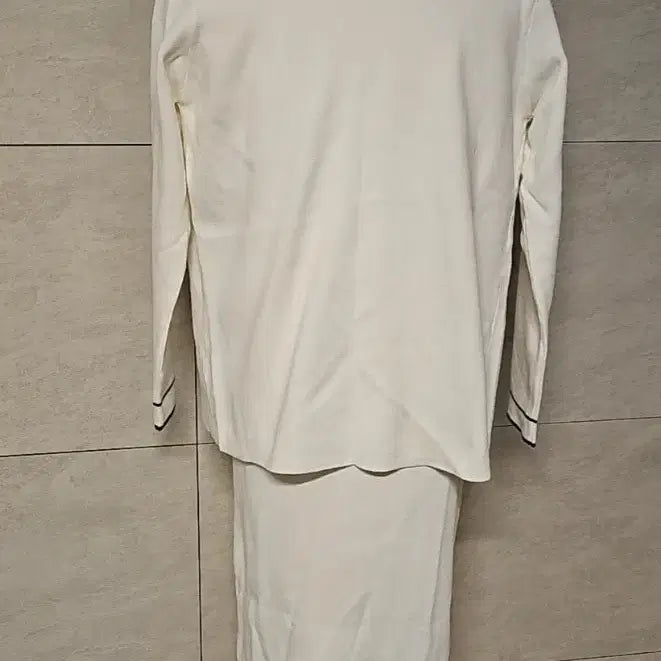 [BUNJANG] Ivory Colorblock Knit Cardigan and Dress Set / (새상품)  아이보리  배색 니트 가디건 세트