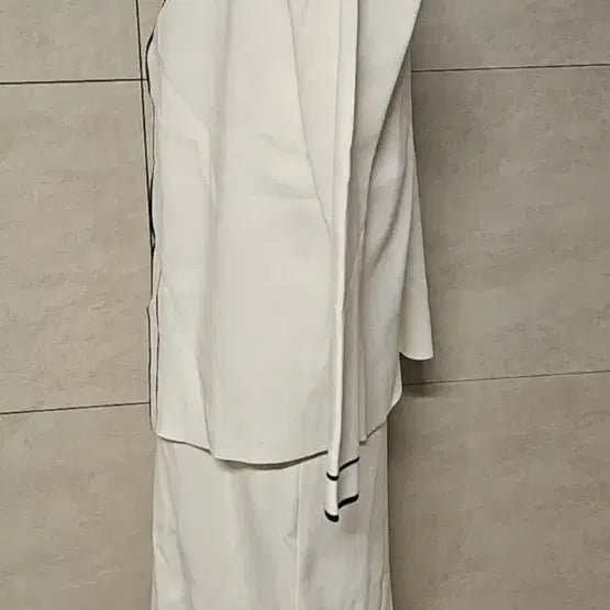 [BUNJANG] Ivory Colorblock Knit Cardigan and Dress Set / (새상품)  아이보리  배색 니트 가디건 세트