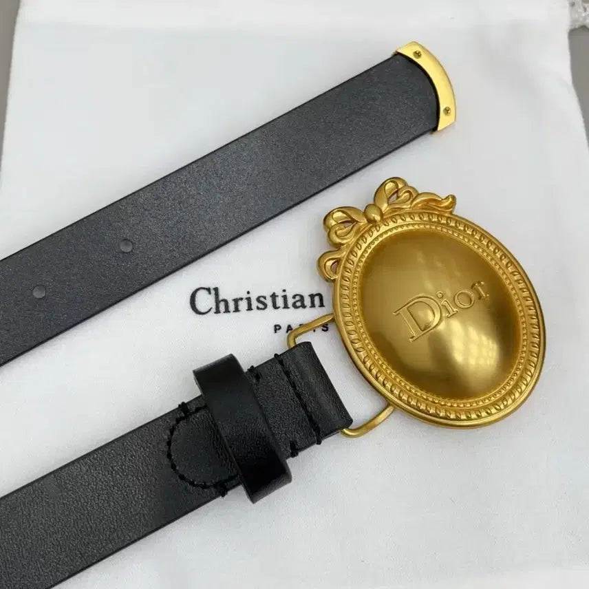 [SOLD OUT] 디올 로고 레터 골드 버클 벨트폭 2.5cm