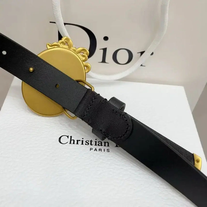 [SOLD OUT] 디올 로고 레터 골드 버클 벨트폭 2.5cm