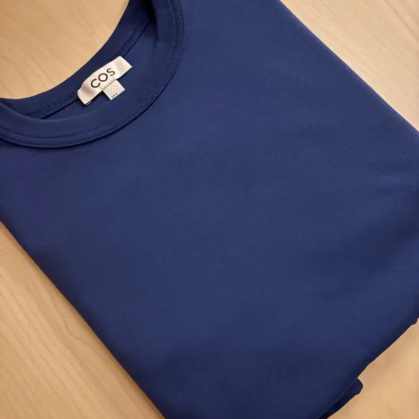 [SOLD OUT] cos 릴랙스드 저지 인터록 롱 슬리브 블루 M size