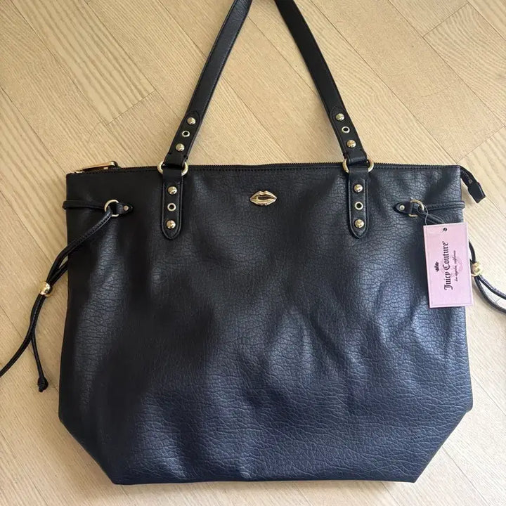 [SOLD OUT] 쥬시꾸뛰르 블랙 레더 토트백