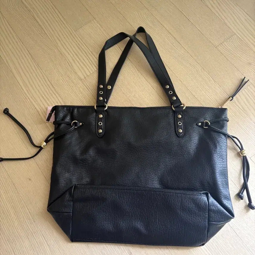 [SOLD OUT] 쥬시꾸뛰르 블랙 레더 토트백