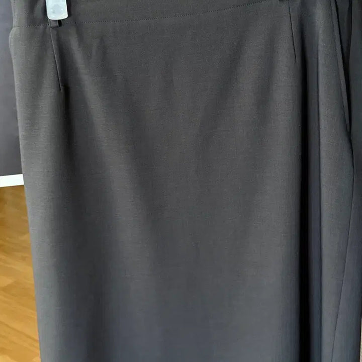 [BUNJANG] SIE Charcoal Skirt (Slacks Material) / 최종가 SIE시에 차콜 스커트 L(슬랙스 재질)