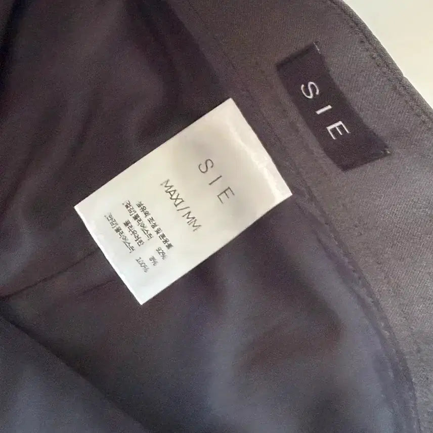 [BUNJANG] SIE Charcoal Skirt (Slacks Material) / 최종가 SIE시에 차콜 스커트 L(슬랙스 재질)