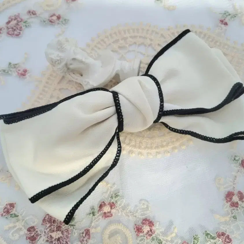 [SOLD OUT] 리본 헤어핀 (새상품)
