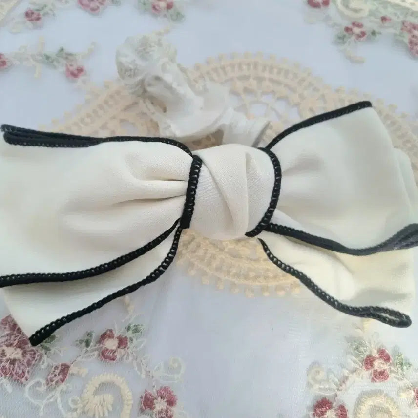 [SOLD OUT] 리본 헤어핀 (새상품)