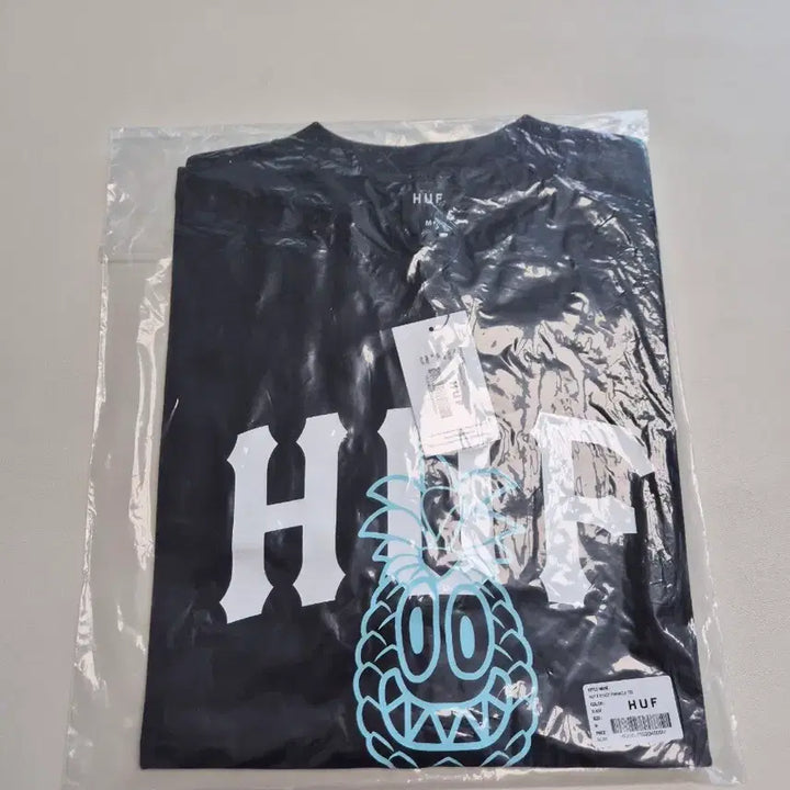 [BUNJANG] HUF Pineapple Graphic T-shirt / 덱스착용)무신사 HUF 파인애플티셔츠