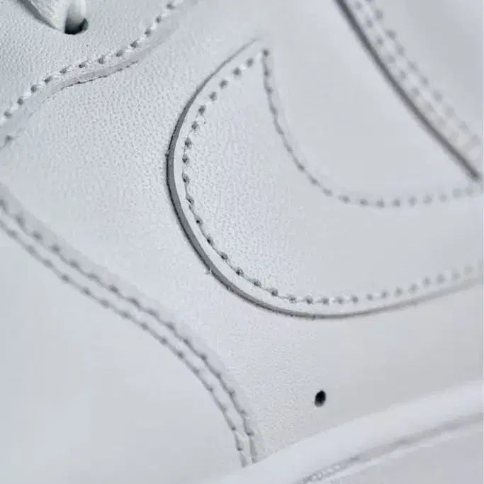 [BUNJANG] Nike Air Force 1 All White Casual Shoes / 나이키 에어포스1 올백 캐주얼 슈즈운동화