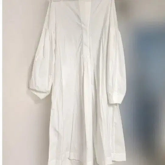 [SOLD OUT] 코스 볼류미너스 포퓰린드레스