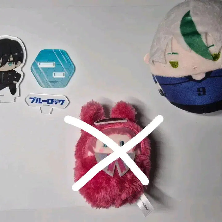 [BUNJANG] Blue Lock Goods Acrylic Stand &amp; Plush Set (Rin Itoshi, Eita Otoya) / 블루록 굿즈 (이토시 린, 오토야 에이타)