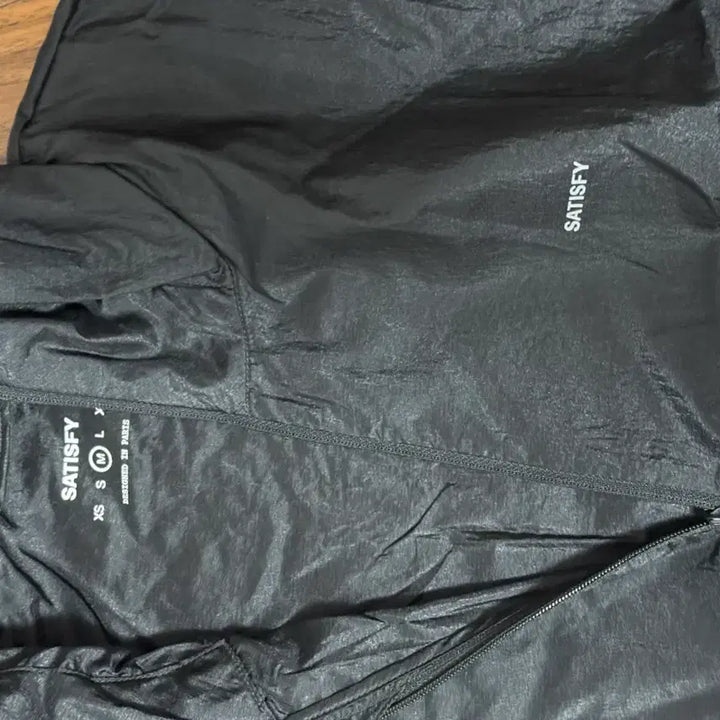 [BUNJANG] Satisfy Pertex Diamond Fuse Windbreaker Black M / 새티스파이 바람막이 블랙 m 사이즈 새상품 판매합니다